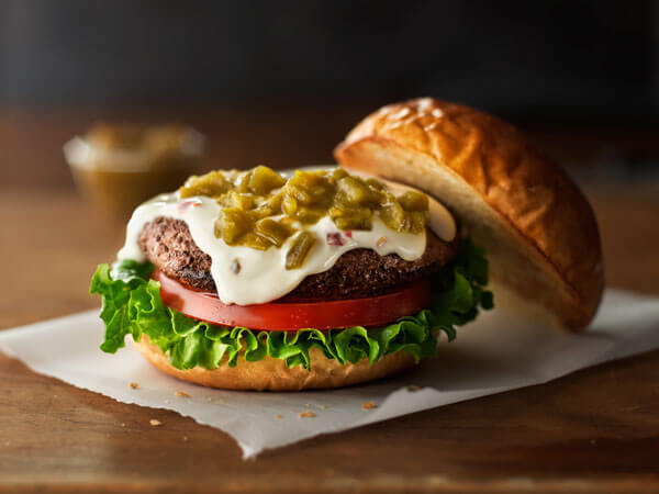 Land O’Lakes Foodservice | Green Chile Queso Jack Burger with Queso Bravo® Cheese Dip