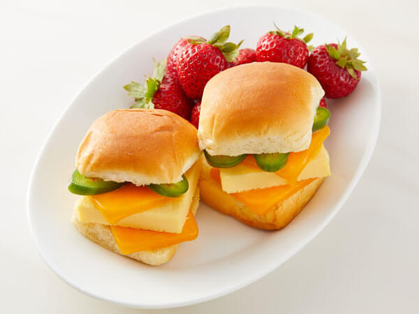 Land O’Lakes Foodservice |K-12 Spicy Egg and Cheese Sliders