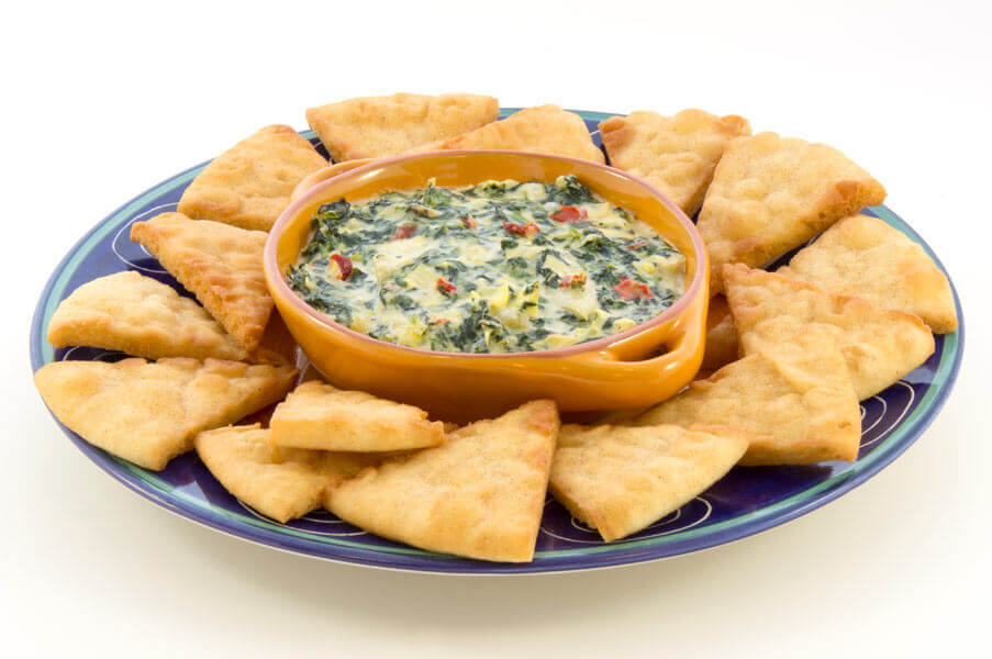 https://stordfkenticomedia.blob.core.windows.net/df-us/rms/media/recipemediafiles/collection/604-spinach-artichoke-dip-with-golden-velvet-cheese-spread-and-parmesan-900x600.jpg?ext=.jpg