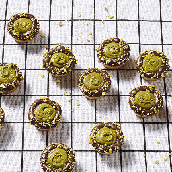 Pistachio Cookie Cups
