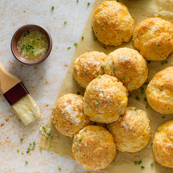 Cheddar Garlic Biscuits
