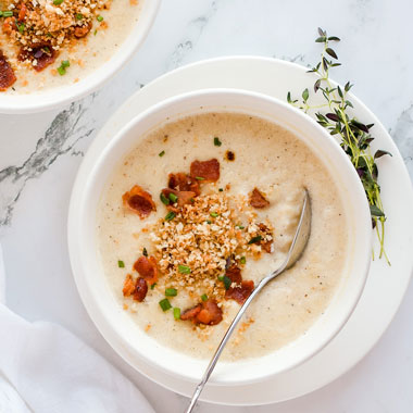 Cheesy Roasted Cauliflower Soup