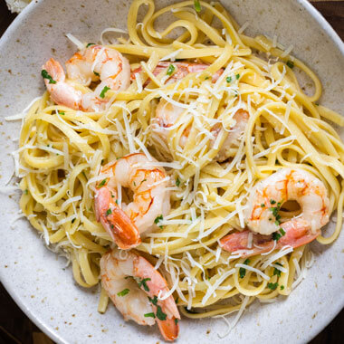 White Wine Garlic Shrimp Linguine