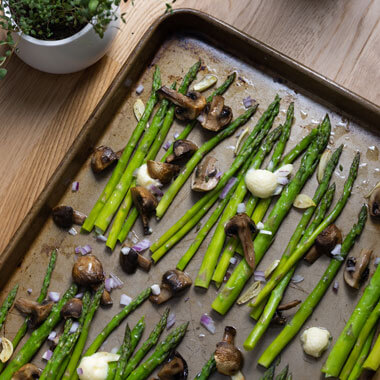 Oven-Roasted Asparagus & Mushrooms