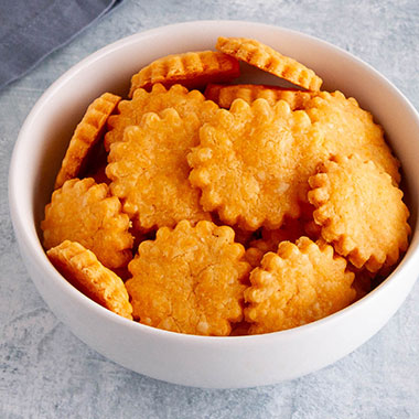 Cheddar Shortbread Crackers