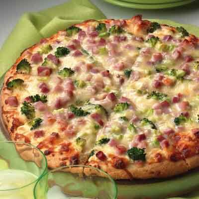 Ham & Broccoli Alfredo Pizza