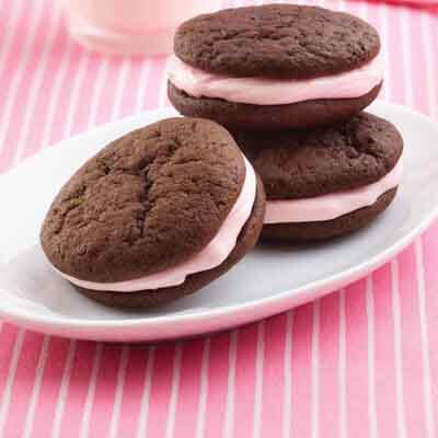 Whoopie Pies with Peppermint Filling