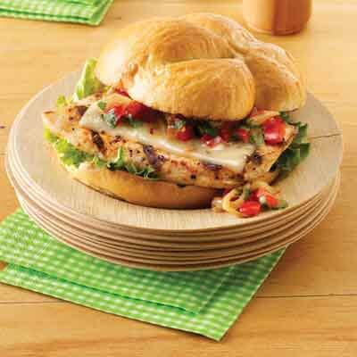 Chicken Sandwiches with Sweet Pepper Relish