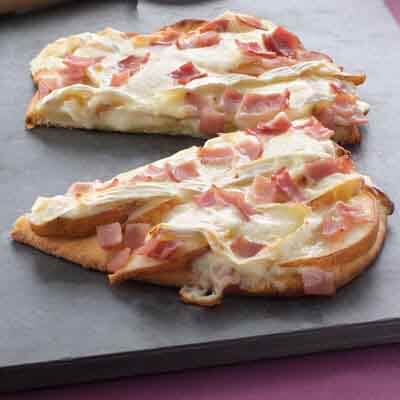 Cheesy Pear Flatbread Pizzas