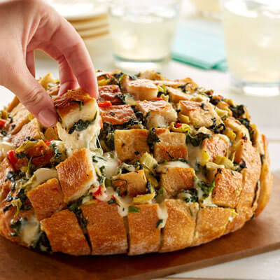 Spinach Artichoke Pull-Apart Party Loaf