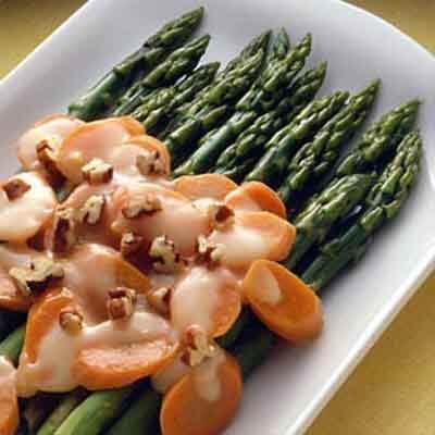 Glazed Asparagus & Carrots with Pecans Image 