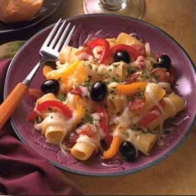 Rigatoni with Cheese, Bacon & Peppers