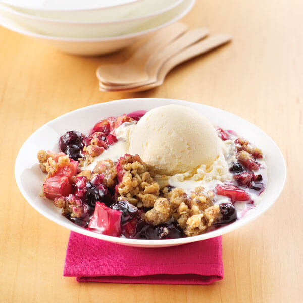 Rhubarb Blueberry Crumble