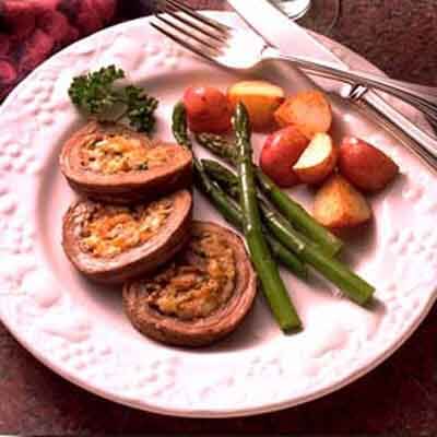 Cheddar Cheese-Pecan Rolled Flank Steak