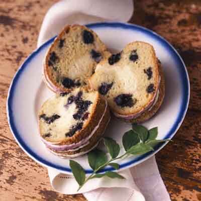 Blueberry Almond Cheesecake Tunnel