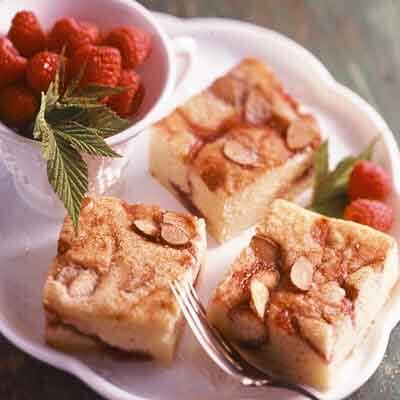 Raspberry-Swirl Coffee Cake