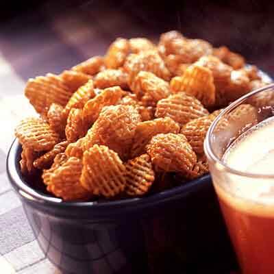 Caramelized Crispy Snack Mix