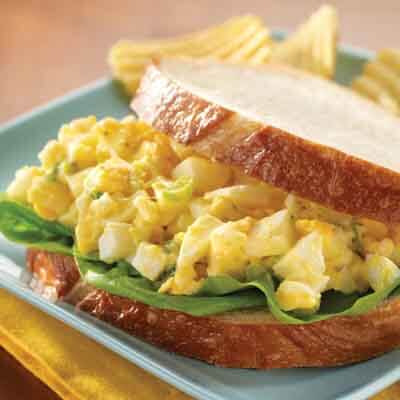 Lunchtime Egg Salad Sandwich