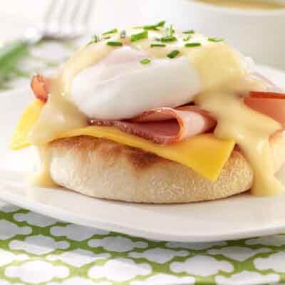 Cheesy Eggs Benedict