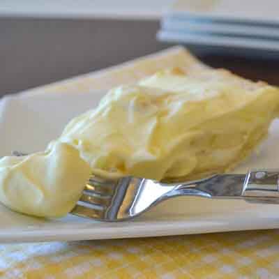 Creamy Banana Pie