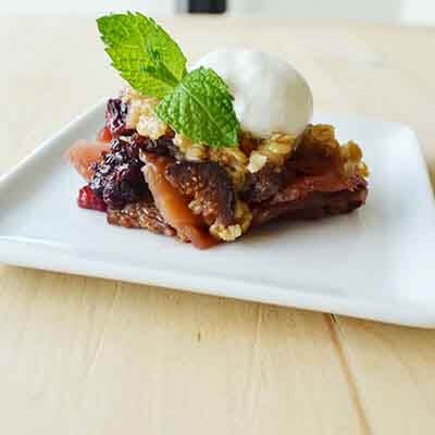 Apple, Fig & Blackberry Crisp