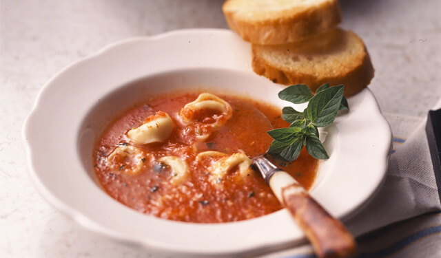 tortellini garlic tomato soup