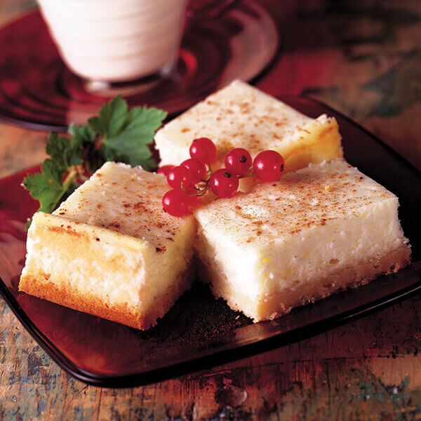 Eggnog Cheesecake Bars