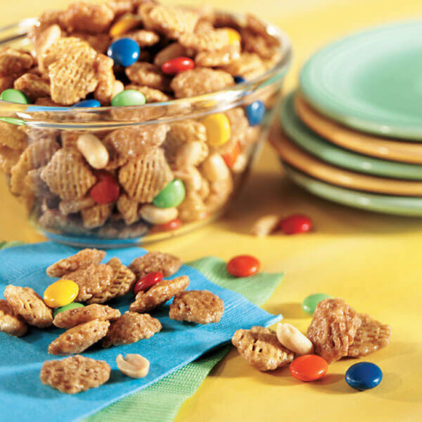 Crunchy Sweet Snack Mix