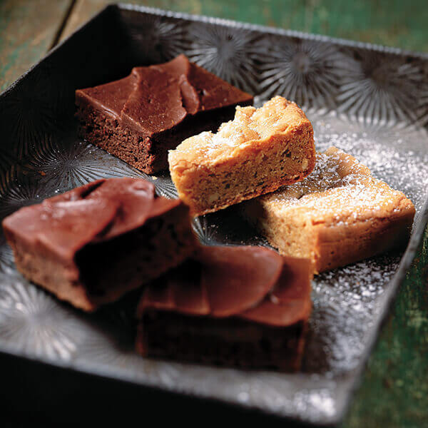 Chewy Saucepan Blondies